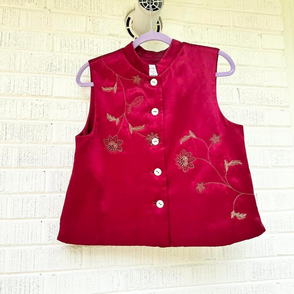 Susan Bristol Vintage 100% Silk Red Sleeveless Embroidered Vest